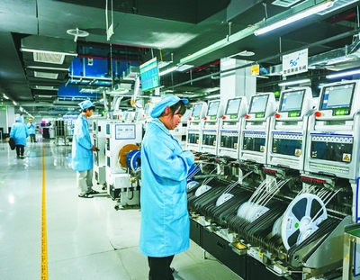 弘鑫云創(chuàng)通過自主研發(fā)的工業(yè)互聯(lián)網平臺對設備